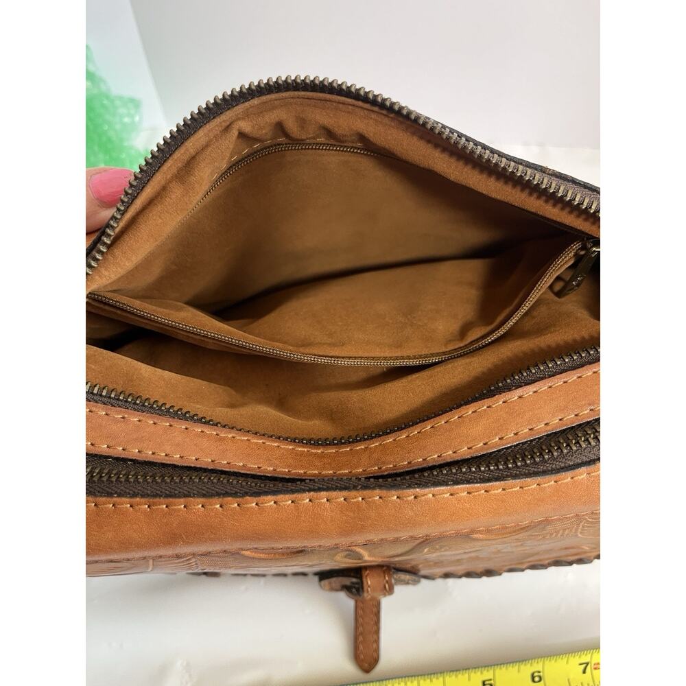 Patricia Nash Camille Tan Tooled Leather Crossbody Purse Saddle Bag Whipstitch - Picture 14 of 16